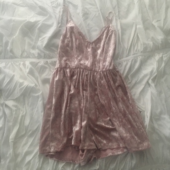 Pink Velvet Romper Backless Straps size s T28 - Picture 4 of 6